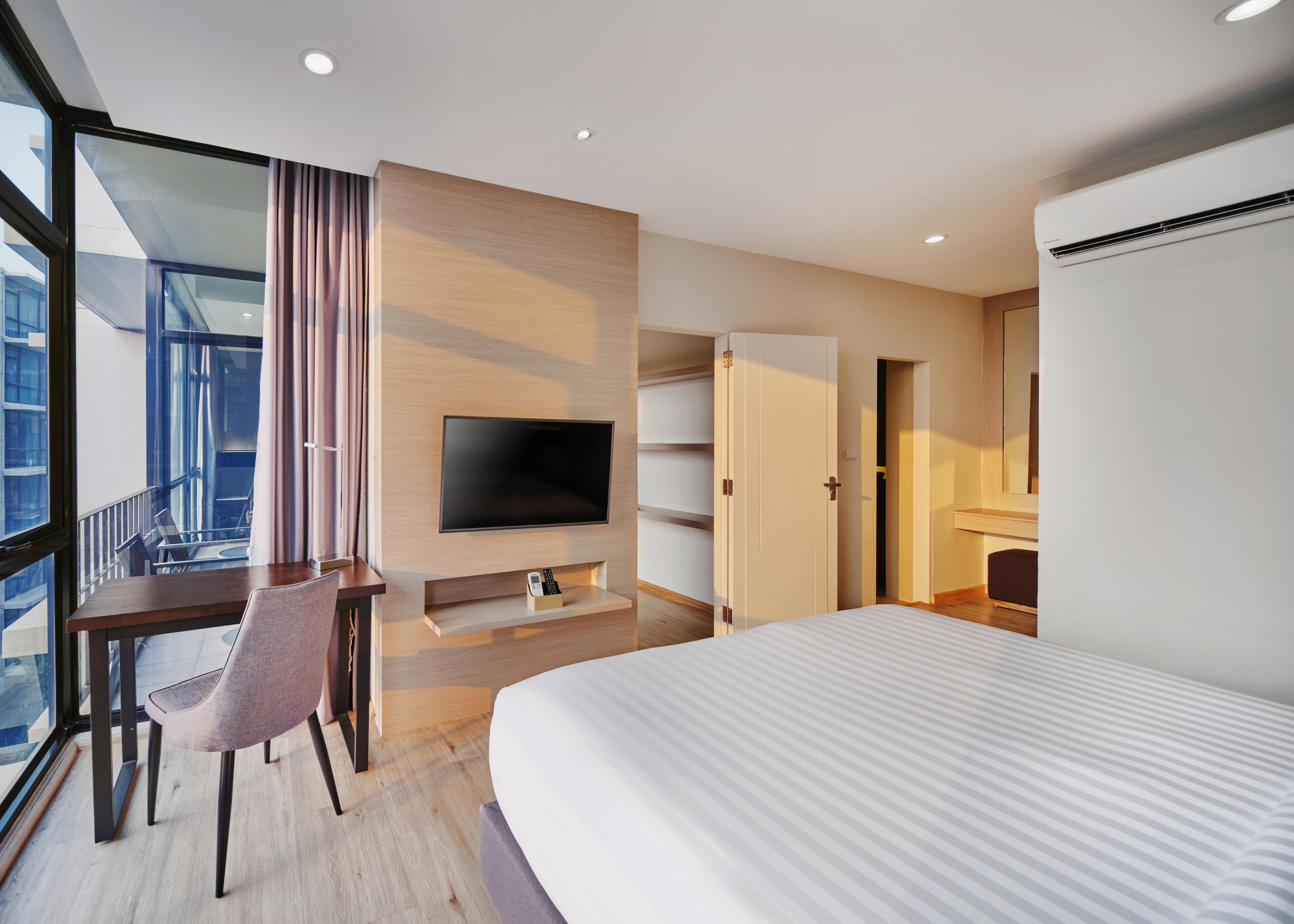 Altera Hotel And Residence By At Mind Pattaya Exterior foto